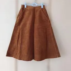 ユニクロ　コーデュロイフレアースカート