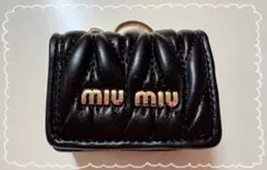 miumiu ミュウミュウ ★ マテラッセ AirPods Pro ケース 黒 airpods proケース miumiu エア ポッツ ケース かわいい airpods