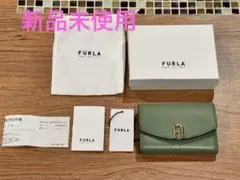 FURLA グリーン 三つ折り財布　新品未使用　正規品　即配送　匿名配送のサムネイル