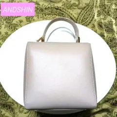 【最終セール】ANDSHIN ハンドバッグ ベージュ ゴールド金具 通勤のサムネイル