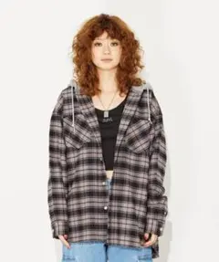 X-girl（エックスガール）パーカーシャツ