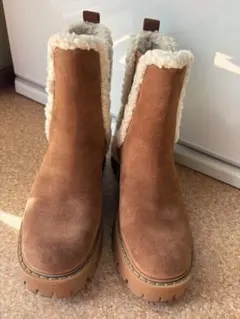 MICHAL KORSスエードブーツ