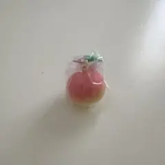 どうぶつの森　フルーツキーホルダー　モモ