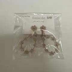 ranunculus イヤリング　薄ピンク　ゴールド