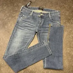 【新品タグ付き】Stussy スキニーデニムパンツのサムネイル
