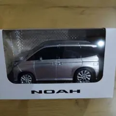 トヨタ ノア 改良前 90系 プルバックミニカー カラーサンプル ドライブ