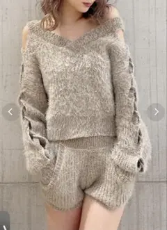 GYDA ベージュ レースアップシャギーニット セットアップ