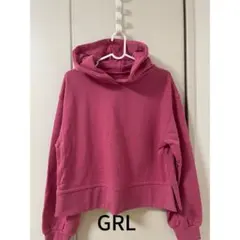 ピンク フード付き クロップドパーカー