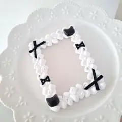 ホイップトレカケースデコ　黒猫　黒リボン　白ホイップ　Ｂ8サイズ　縦入れ