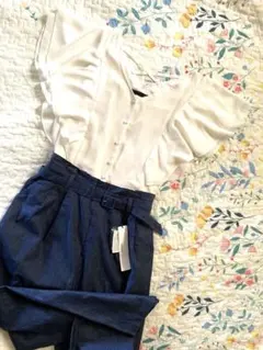 ✿.·オールインワンサロペットꕤ*.゜フリルスリーブVネックのサムネイル