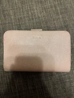 【限定】FURLA ピンクレザー 二つ折り財布美品のサムネイル