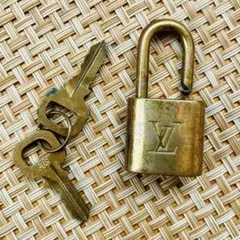 LOUIS VUITTON ルイヴィトン パドロック 南京錠 鍵 308番