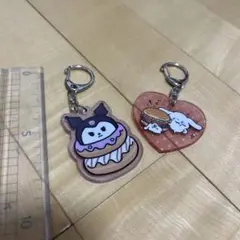 ナガノ　サンリオキャラクターズ　アクリルキーホルダー　2個組　クロミ　シナモン