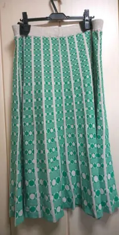 グリーン フレアスカート サイズ19