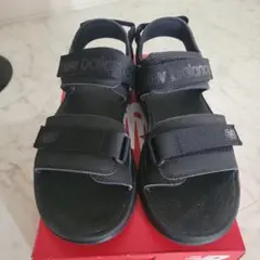 未使用　ニューバランス　サンダル