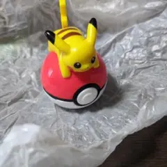 マクドナルド ポケモン 30周年 ピカチュウ モンスターボールローラーのサムネイル