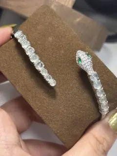 Item thumbnail for item fe0065e5-6411-454f-a3e6-da7235458a85