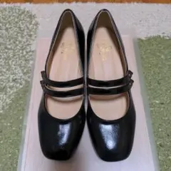 黒 ストラップ付き オープントゥパンプス