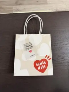 HUMANMADE ショップ袋 ハート柄 ステッカー付き 紙袋 ヒューマンメイドのサムネイル