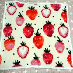 【お値下げしました】フェイラー ストロベリードット いちご柄 ハンカチ