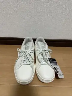 Reebok スニーカー オフホワイト 水色 24.5cm