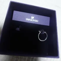 Swarovski フープピアス シルバーカラー 片耳のサムネイル
