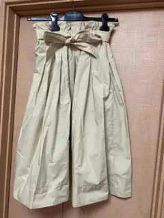 5月末まで‼️ユニクロ　リボン付きスカート　ベージュ