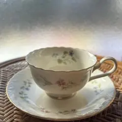 ノリタケ　花柄カップとソーサー　5セット