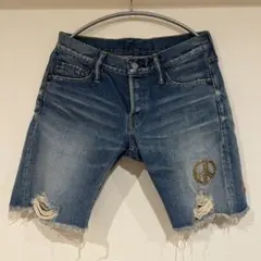 TMT デニムショートパンツ ピースマーク刺繍付きのサムネイル