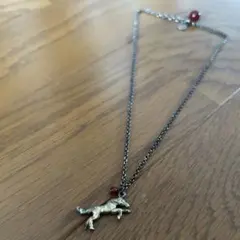 馬 Chloe ネックレス