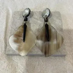 【値下げ中】hoa Chanh バッファローホーン ピアス