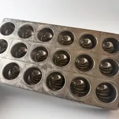 アンティーク 金属製 チョコレート型 ボンボンショコラ フランス