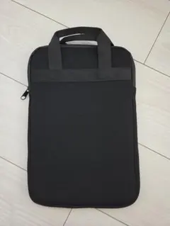 美品☆MUJI 無印良品 縦型クッションパソコンケース 黒 14型用 - メルカリ