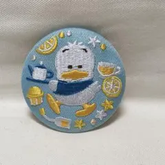 【サンリオ】キャラクターズ 刺繍缶バッジ3・あひるのペックル