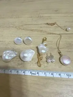 バロックパール　ピアス　ネックレス　チャームセット