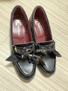 ROSE BUD ブラックローファー スカーフリボン付き