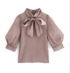 リボン付きバルーン袖トップス
