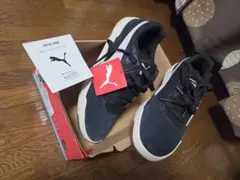 PUMA スニーカー ブラック　新品未使用