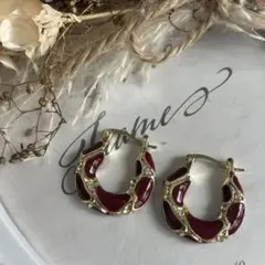 ヴィンテージ調　ラグジュアリー　ゴールド✖︎エナメル　フープピアス　ボルドー