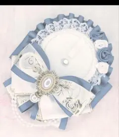 くすみブルーｘ小薔薇ｘパールチェーン痛ロゼット【プロセカ、ホロライブ、原神】