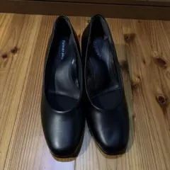 黒　就活用　パンプス 中ヒールのサムネイル