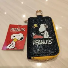 スヌーピー　キラキラキーケース