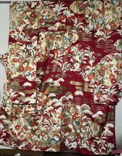 振袖金彩駒刺繍 真紅花文様 共八掛 裾裏模様 身丈155cm