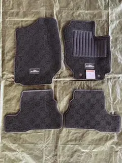 ジムニーシエラ JB43W チェックレッド 赤黒 フロアマット カーマット
