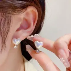 【NO.099】小ぶり ハート ビジュー ピアス ジルコニア