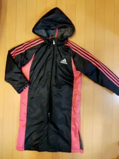 adidas ベンチコート 黒/ピンク フード付き
