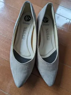 お値下げ　大特価　NUOVO　レディース　パンプス　XS 22〜22.5