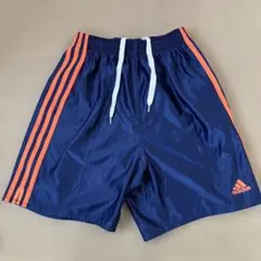 adidasサッカーパンツのサムネイル