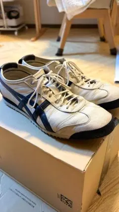 Onitsuka Tiger Mexico 66sd ホワイト/ネイビー