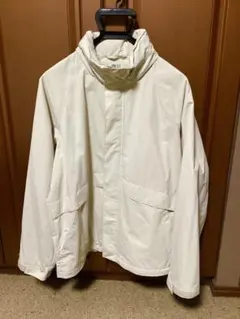 UNIQLO ウインドプルーフスタンドブルゾン　アイボリー　Ｌ
